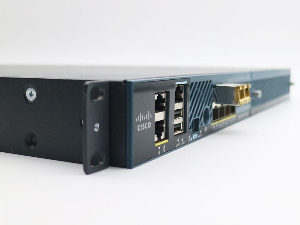 Cisco 5508 AIR-CT5508-K9 WLC Wireless Controller, with 100 Permanent AP ...